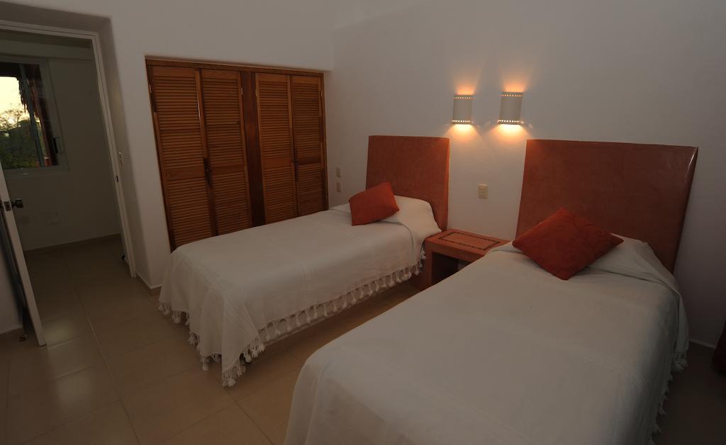 La Ceiba Del Mar Apartman Zihuatanejo Szoba fotó