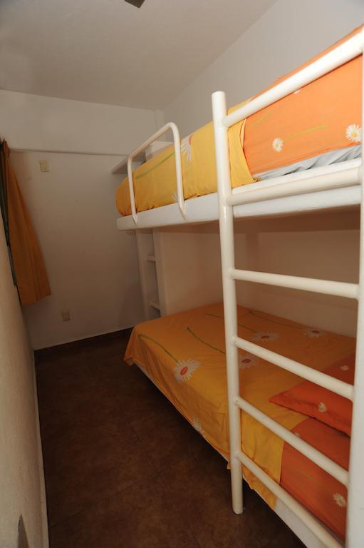 La Ceiba Del Mar Apartman Zihuatanejo Szoba fotó